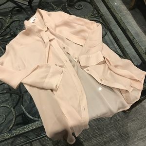 blouse peach